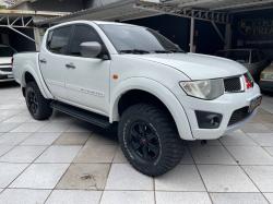 MITSUBISHI L 200 Triton 