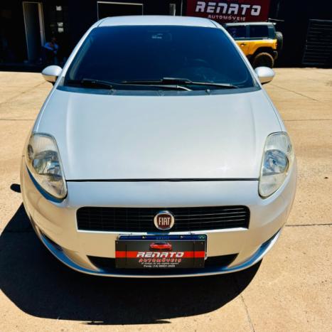 FIAT Punto 1.4 FLEX 4P, Foto 2