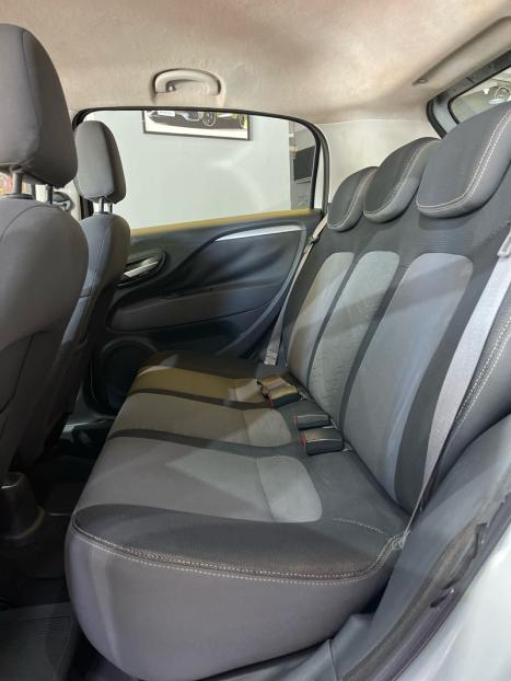 FIAT Punto 1.6 16V 4P ESSENCE FLEX, Foto 11