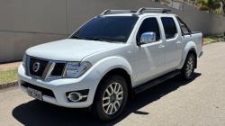 NISSAN Frontier 2.5 SL 4X4 TURBO DIESEL CABINE DUPLA AUTOMTICO