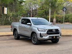 TOYOTA Hilux Caminhonete 2.8 16V SRV 4X4 DIESEL CABINE DUPLA AUTOMTICO
