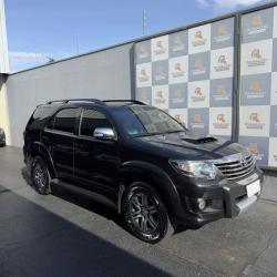 TOYOTA Hilux SW4 3.0 16V 4P SRV 4X4 7 LUGARES TURBO DIESEL AUTOMTICO