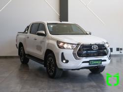 TOYOTA Hilux Caminhonete 2.8 16V SRV 4X4 DIESEL CABINE DUPLA AUTOMTICO