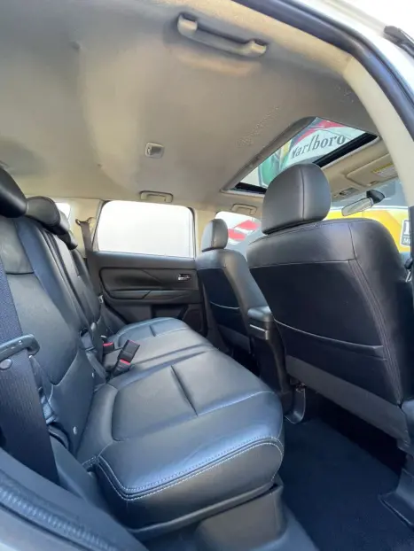 MITSUBISHI Outlander 2.0 16V 4P AUTOMTICO, Foto 15