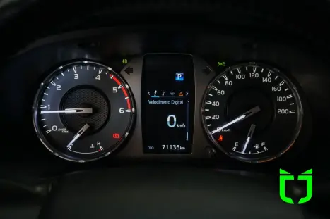 TOYOTA Hilux Caminhonete 2.8 16V SRX 4X4 TURBO DIESEL CABINE DUPLA AUTOMTICO, Foto 10