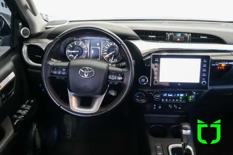 TOYOTA Hilux Caminhonete 2.8 16V SRX 4X4 TURBO DIESEL CABINE DUPLA AUTOMTICO, Foto 14
