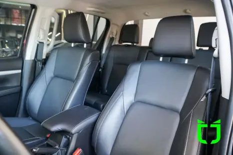TOYOTA Hilux Caminhonete 2.8 16V SRX 4X4 TURBO DIESEL CABINE DUPLA AUTOMTICO, Foto 19