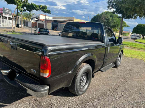 FORD F-250 3.9 XLT SUPER DUTY CABINE SIMPLES DIESEL, Foto 4