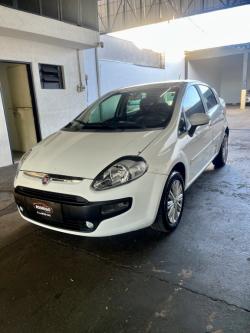 FIAT Punto 1.4 4P ATTRACTIVE FLEX