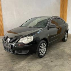 VOLKSWAGEN Polo Sedan 1.6 4P FLEX