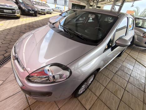 FIAT Punto 1.6 16V 4P ESSENCE FLEX, Foto 2