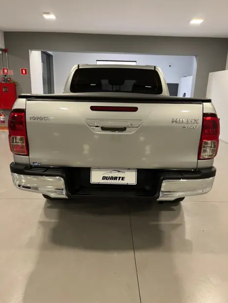 TOYOTA Hilux Caminhonete 2.8 16V SRV 4X4 DIESEL CABINE DUPLA AUTOMTICO, Foto 5