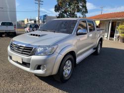 TOYOTA Hilux Caminhonete 3.0 16V 4P 4X4 SRV TURBO DIESEL CABINE DUPLA AUTOMTICO
