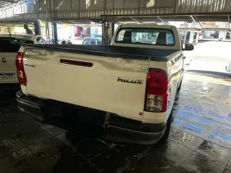 TOYOTA Hilux Caminhonete 2.8 4X4 DIESEL CABINE SIMPLES, Foto 4
