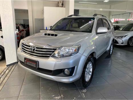 TOYOTA Hilux Caminhonete , Foto 1