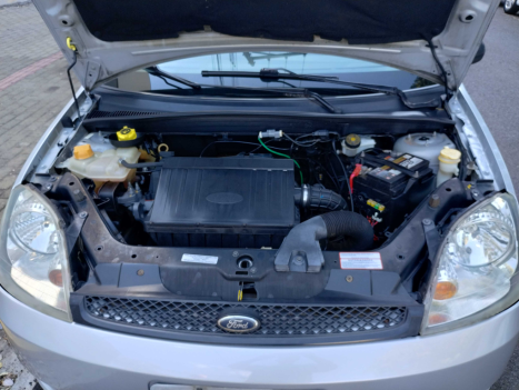 FORD Fiesta Hatch 1.6 4P FLEX, Foto 4