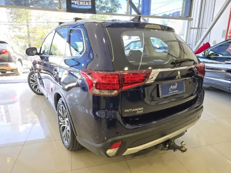 MITSUBISHI Outlander 2.0 16V 4P AUTOMTICO, Foto 4