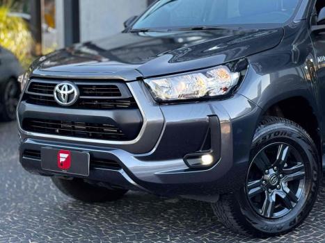 TOYOTA Hilux Caminhonete , Foto 2