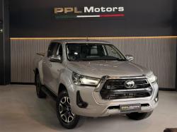 TOYOTA Hilux Caminhonete 2.8 16V 4P SRX DIESEL CABINE DUPLA