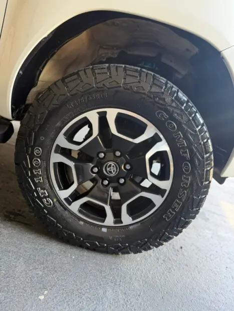 TOYOTA Hilux Caminhonete 2.8 16V SRX 4X4 TURBO DIESEL CABINE DUPLA AUTOMTICO, Foto 12