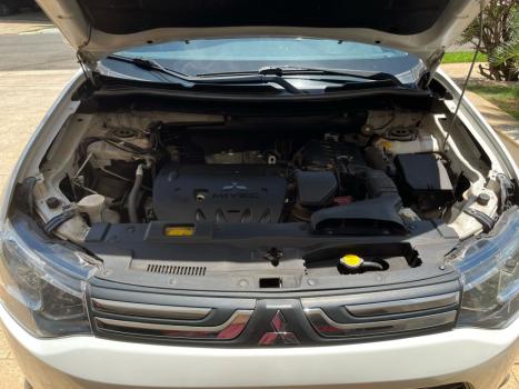 MITSUBISHI Outlander 2.0 16V 4P AUTOMTICO, Foto 7