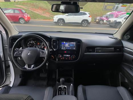 MITSUBISHI Outlander 2.0 16V 4P AUTOMTICO, Foto 9