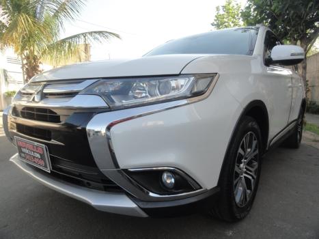 MITSUBISHI Outlander 2.0 16V 4P AUTOMTICO, Foto 5
