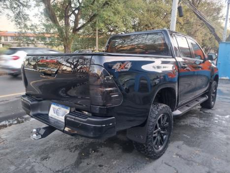 TOYOTA Hilux Caminhonete 2.8 16V SRX 4X4 DIESEL CABINE DUPLA AUTOMTICO, Foto 3