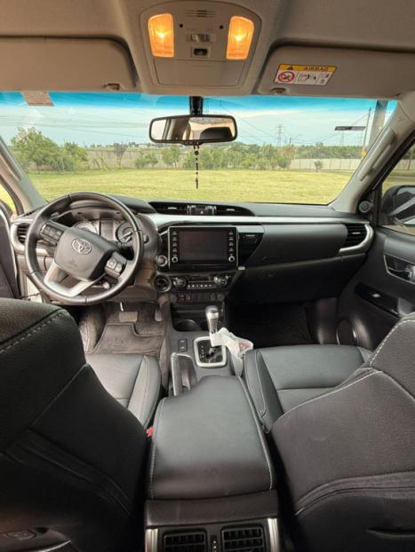 TOYOTA Hilux Caminhonete 2.8 16V SRV 4X4 DIESEL CABINE DUPLA AUTOMTICO, Foto 6