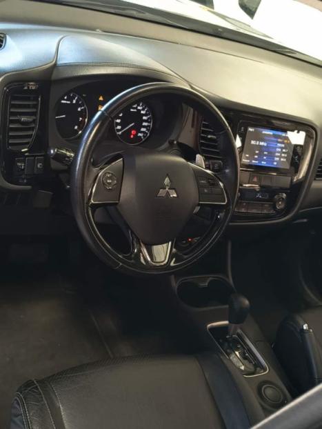 MITSUBISHI Outlander 2.0 16V 4P AUTOMTICO, Foto 4