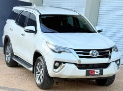 TOYOTA Hilux SW4 2.8 16V 4P SRX 4X4 7 LUGARES TURBO DIESEL AUTOMTICO