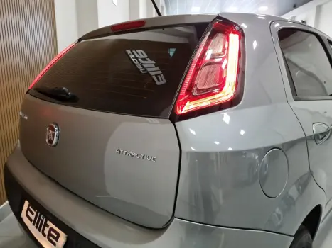FIAT Punto 1.4 4P ATTRACTIVE FLEX, Foto 6