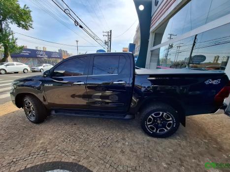 TOYOTA Hilux Caminhonete 2.8 16V SRX 4X4 DIESEL CABINE DUPLA AUTOMTICO, Foto 9