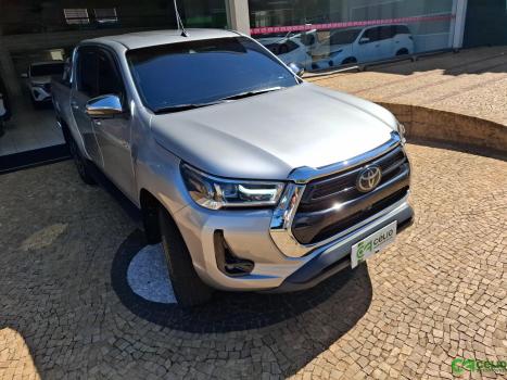 TOYOTA Hilux Caminhonete 2.8 16V SRX 4X4 DIESEL CABINE DUPLA AUTOMTICO, Foto 6