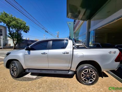 TOYOTA Hilux Caminhonete 2.8 16V SRX 4X4 DIESEL CABINE DUPLA AUTOMTICO, Foto 12
