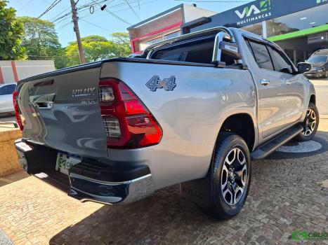 TOYOTA Hilux Caminhonete 2.8 16V SRX 4X4 DIESEL CABINE DUPLA AUTOMTICO, Foto 14