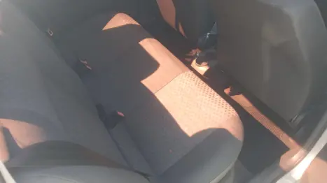 VOLKSWAGEN Polo Sedan 1.6 4P CONFORTLINE, Foto 6